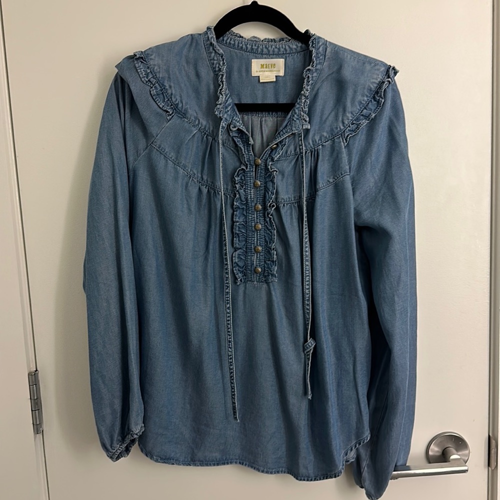 Denim henley shirt, like new, vintage detail- anthropologie